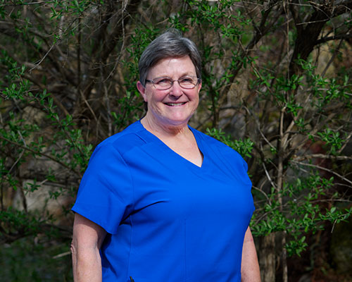Juleigh Walker, Veterinary Assistant